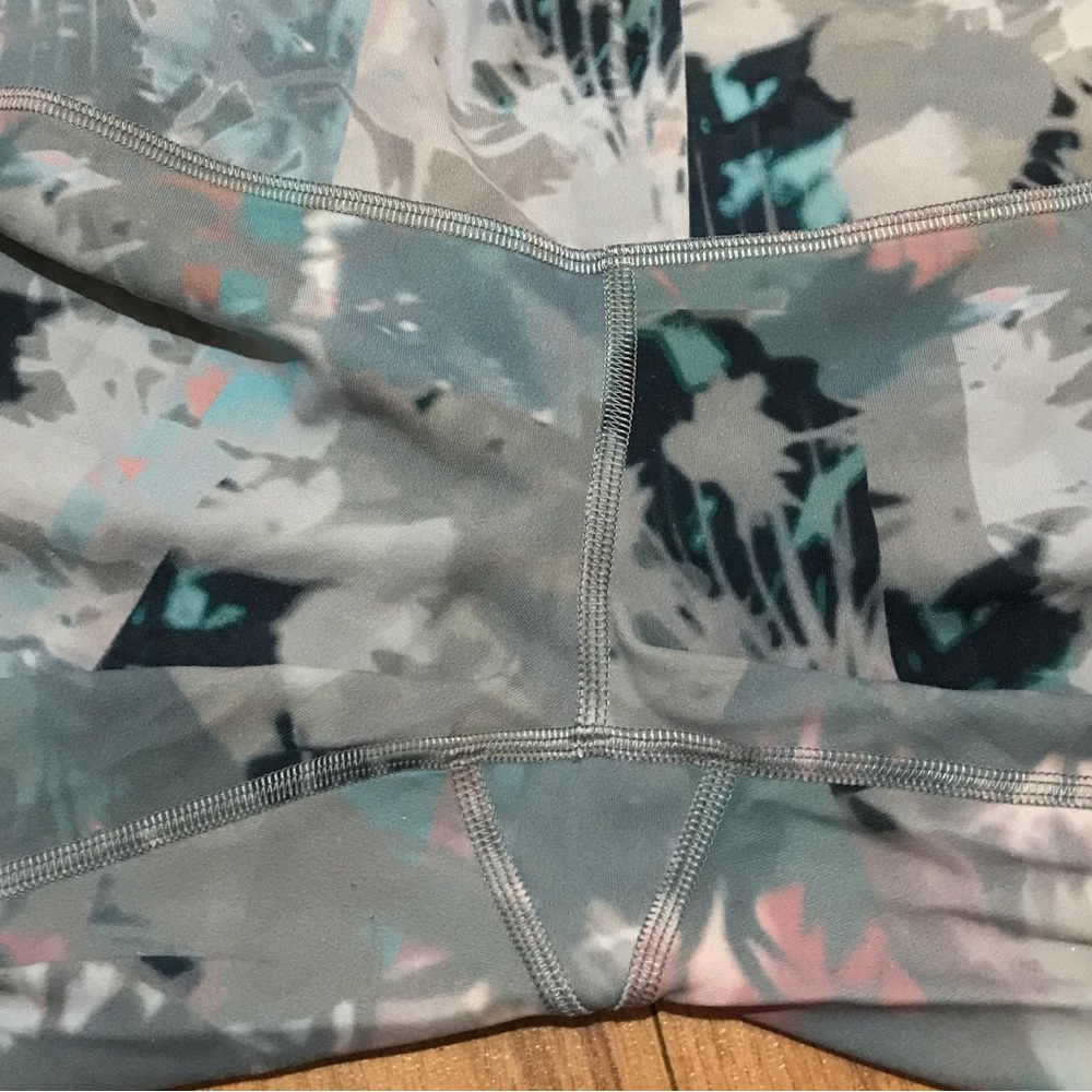 Lululemon Wunder Under Crop High-Rise *Roll Down Scallop Full-On Luxtreme 23" - Picture 5 of 9